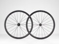 Črno sprednje kolo Bontrager Aeolus Elite 35 TLR Disc