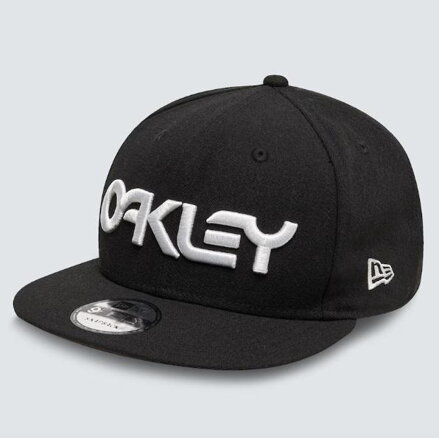 Črna kapa Oakley Mark II