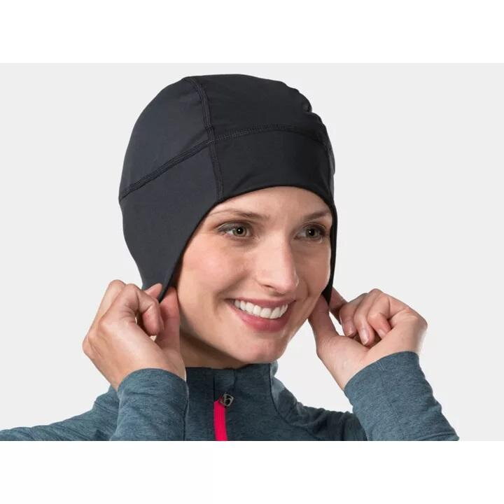 Črna kapa za čelado Bontrager Uni